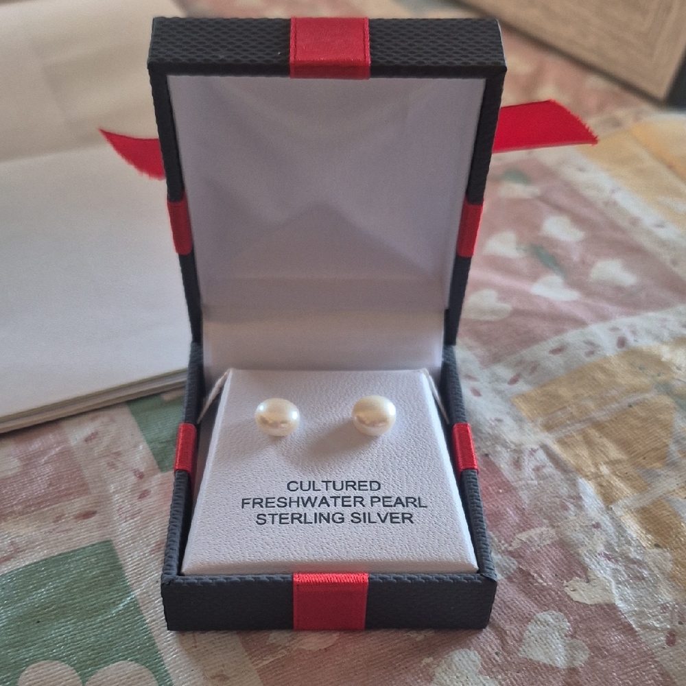 NWT! JC Penney Sterling Silver Pearl Earrings